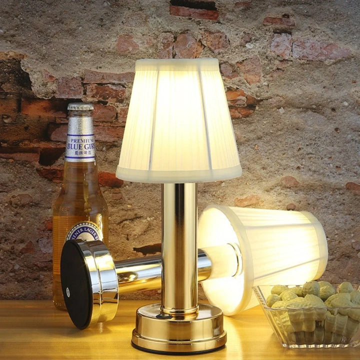 Retro Elegance Table Lamp